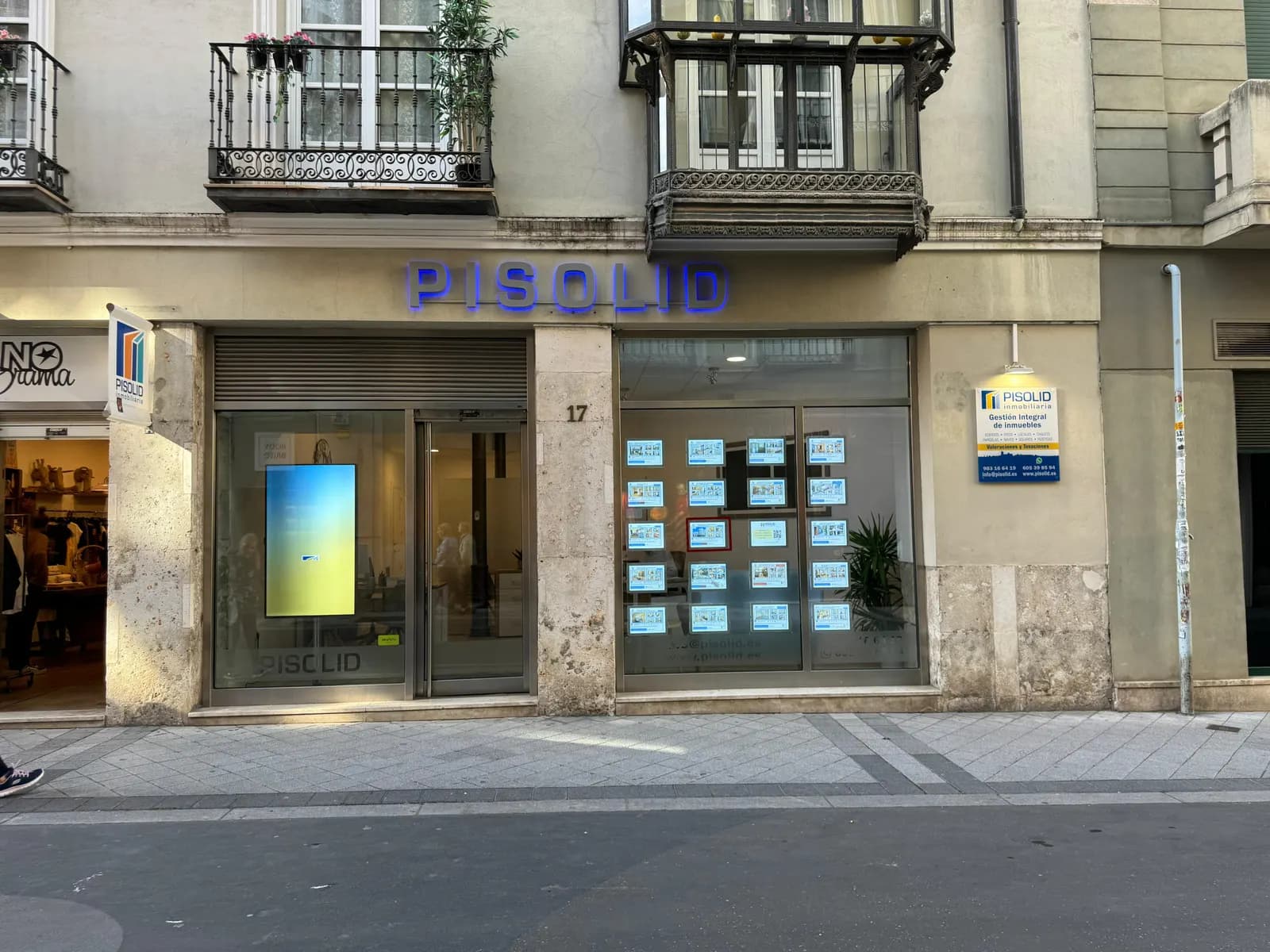 Oficina de Pisolid Inmobiliaria en Calle Regalado 17, Valladolid